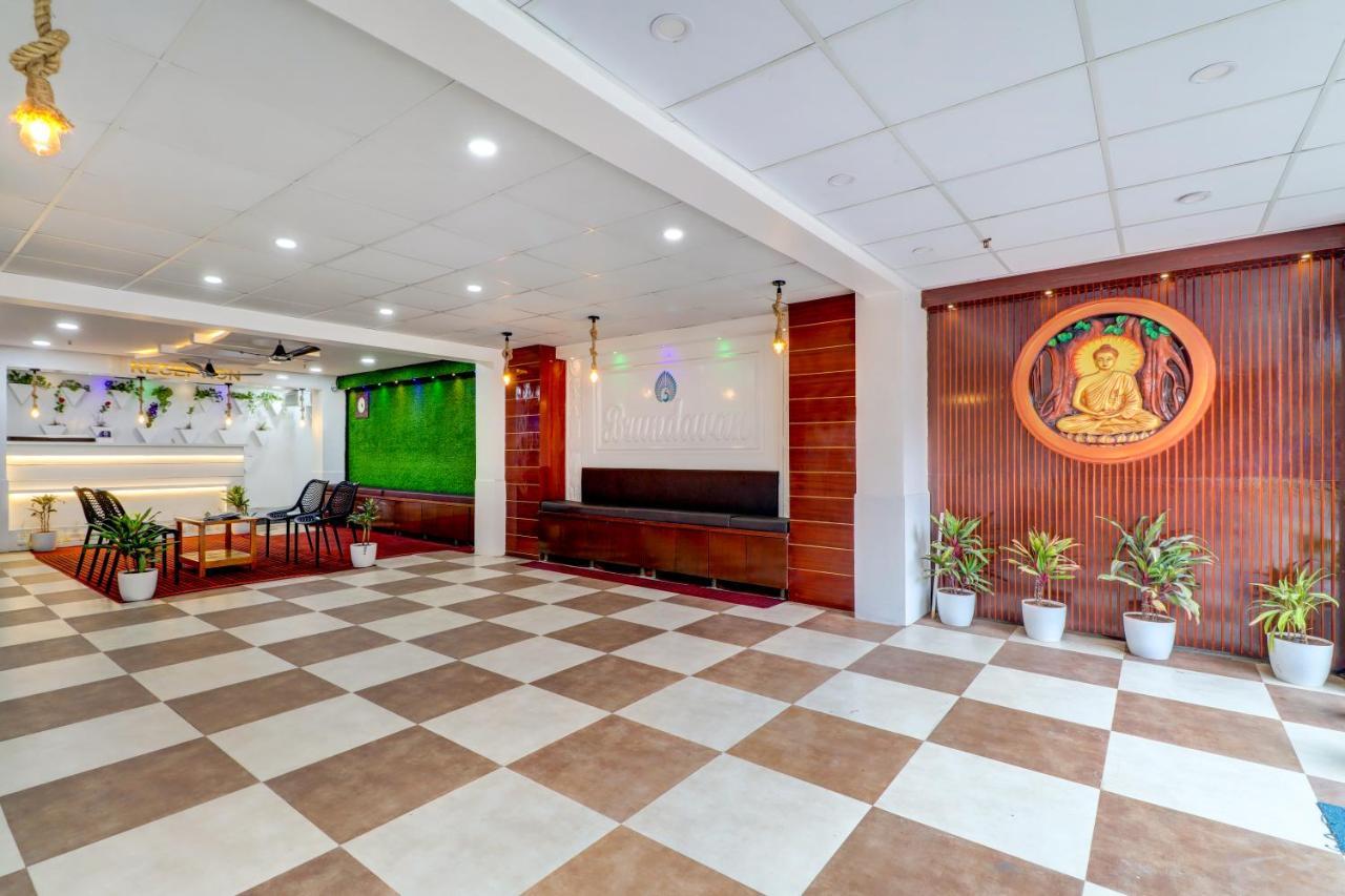 Hotel Brundavan International Guntūr Dış mekan fotoğraf